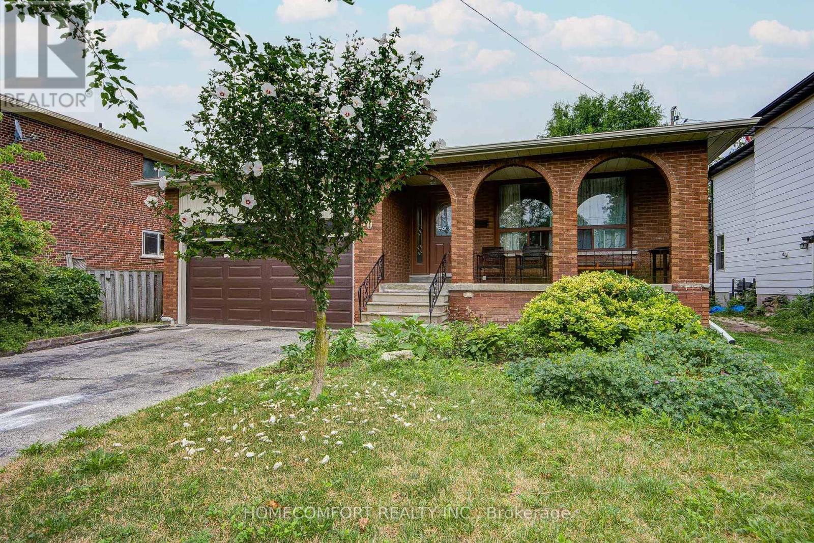70 Hunt ( Main Floor ) Avenue, Richmond Hill, Ontario  L4C 4G9 - Photo 3 - N13594080