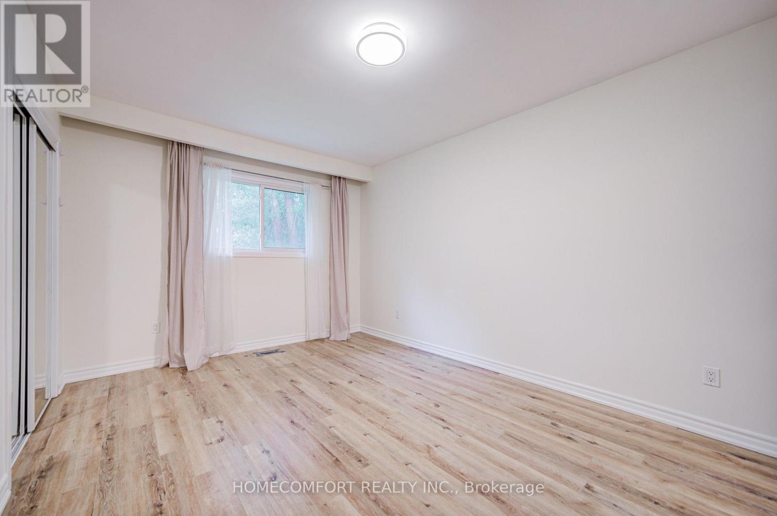 70 Hunt ( Main Floor ) Avenue, Richmond Hill, Ontario  L4C 4G9 - Photo 33 - N13594080