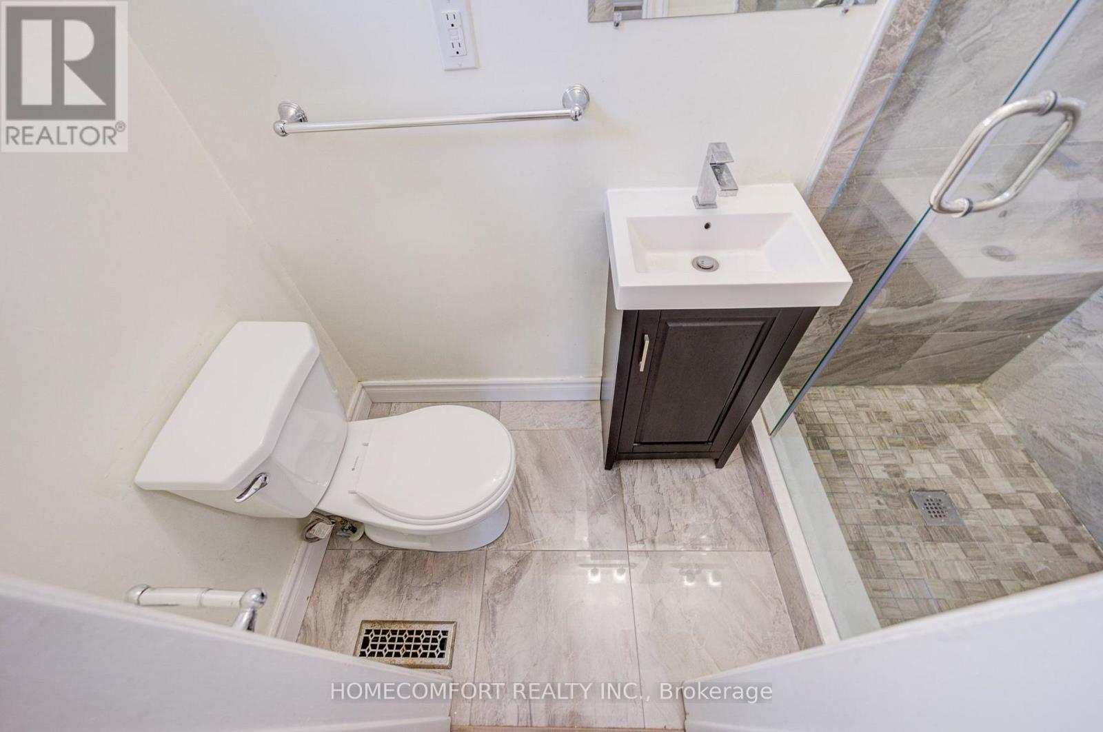 70 Hunt ( Main Floor ) Avenue, Richmond Hill, Ontario  L4C 4G9 - Photo 37 - N13594080