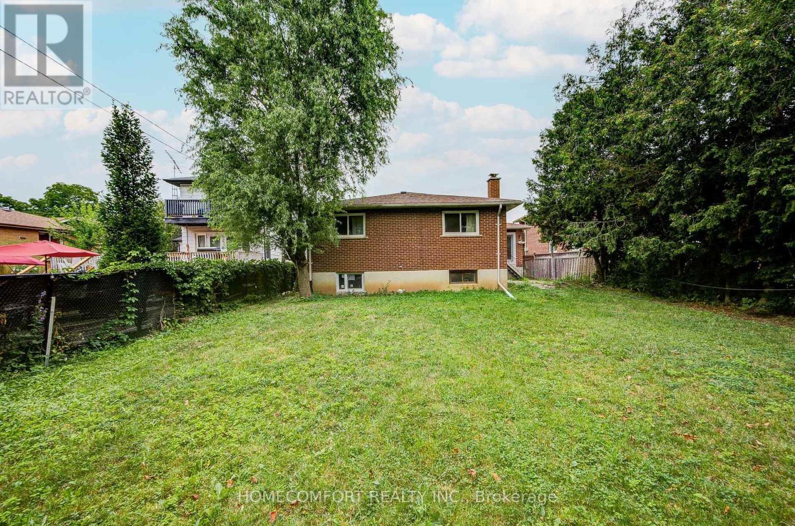 70 Hunt ( Main Floor ) Avenue, Richmond Hill, Ontario  L4C 4G9 - Photo 39 - N13594080
