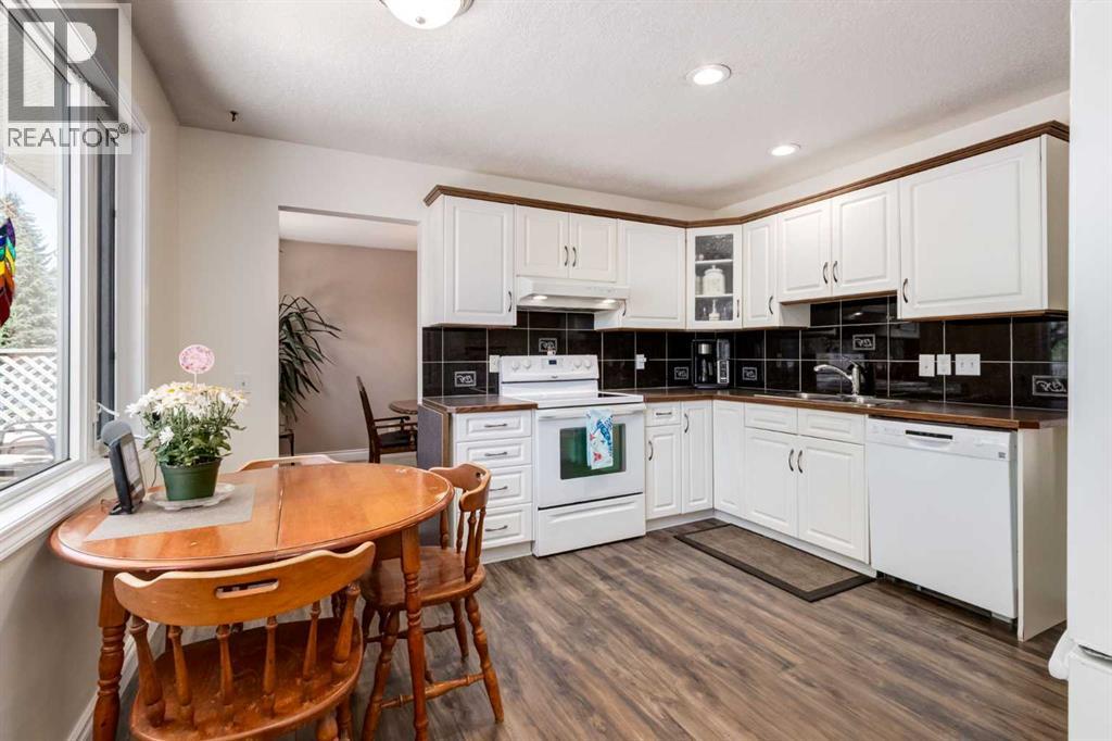 216 Cannington Place SW, Calgary, Alberta  T2W 1Z8 - Photo 6 - A2318394