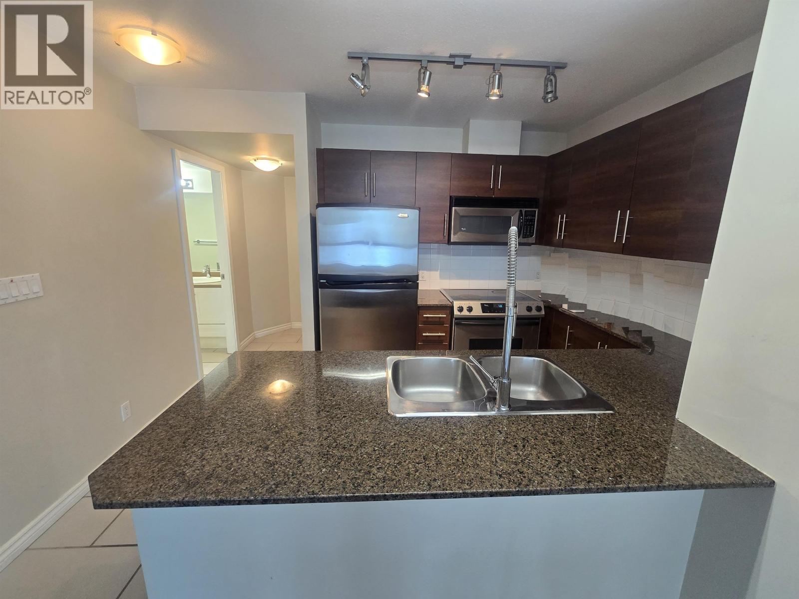 1204 813 Agnes Street, New Westminster, British Columbia  V3M 0A9 - Photo 4 - R3111783