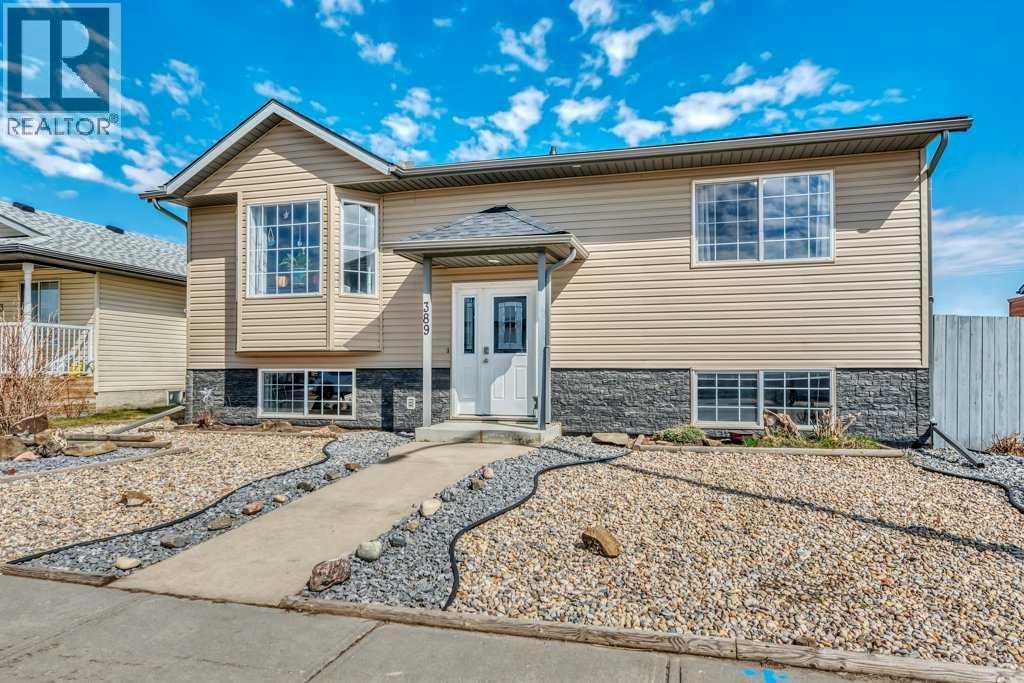 389 Strathford Crescent, Strathmore, Alberta