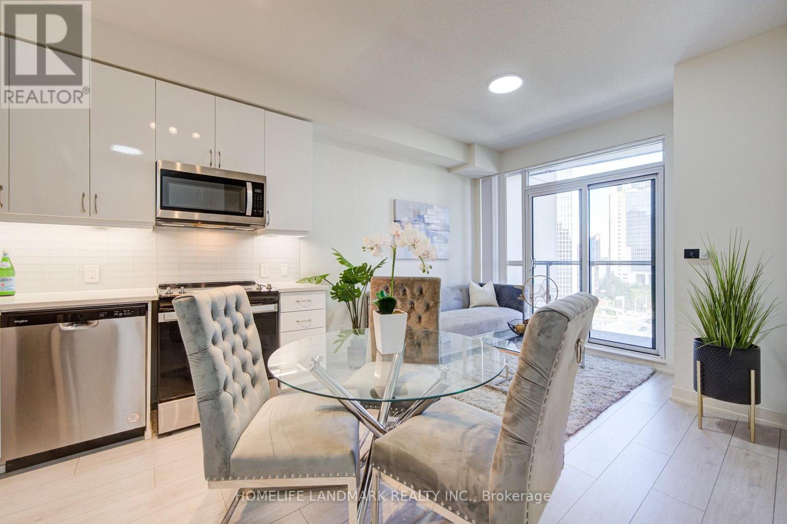 818 - 4955 Yonge Street, Toronto, Ontario  M2N 0L8 - Photo 4 - C13654536