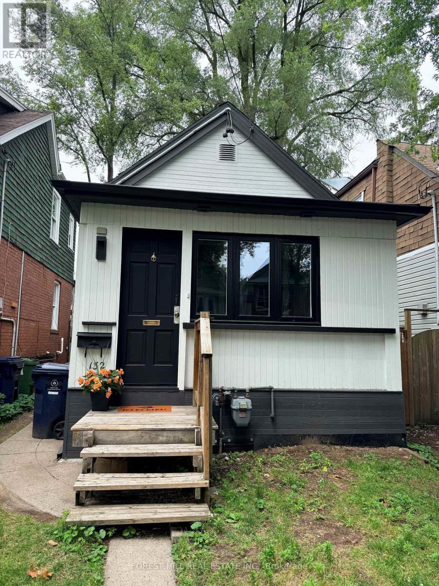 132 Hazelwood Avenue, Toronto, Ontario  M4J 1K5 - Photo 1 - E13654526
