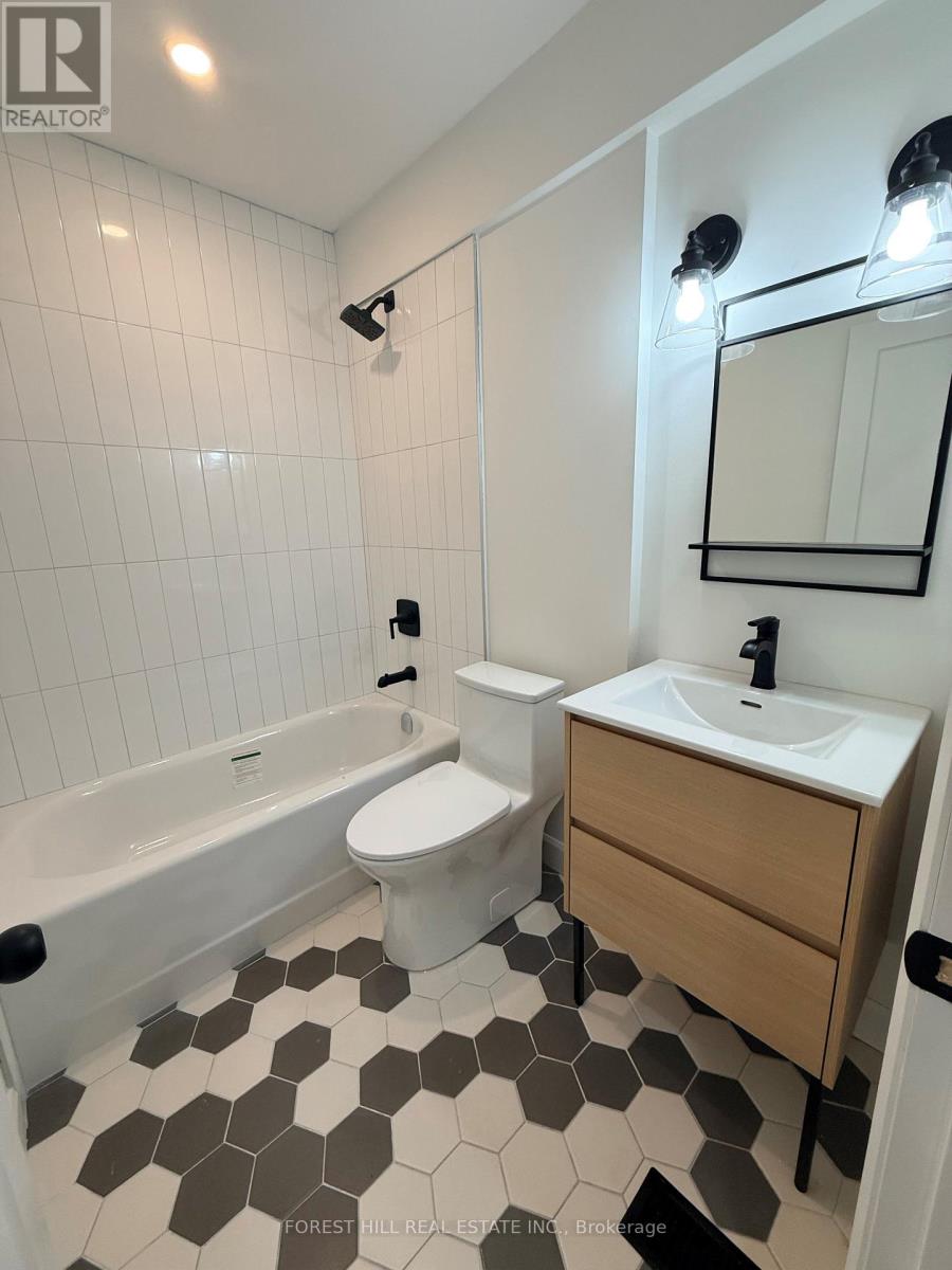 132 Hazelwood Avenue, Toronto, Ontario  M4J 1K5 - Photo 10 - E13654526