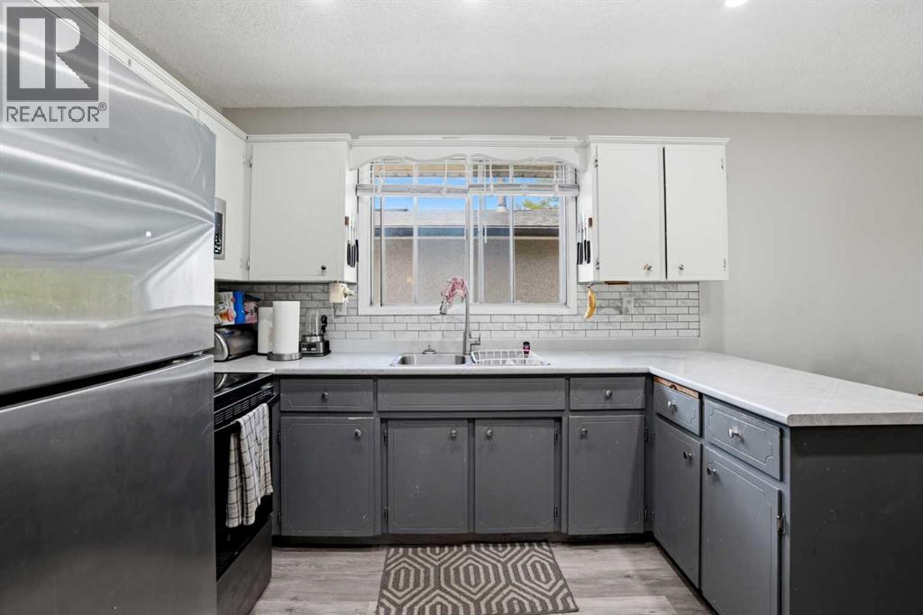 3056 32a Street SE, Calgary, Alberta  T2B 0T3 - Photo 17 - A2332446