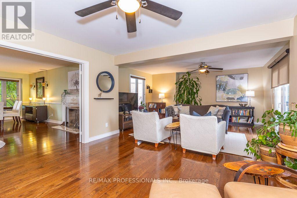 2604 Barrisdale Court, Mississauga, Ontario  L5N 2H2 - Photo 12 - W13654468