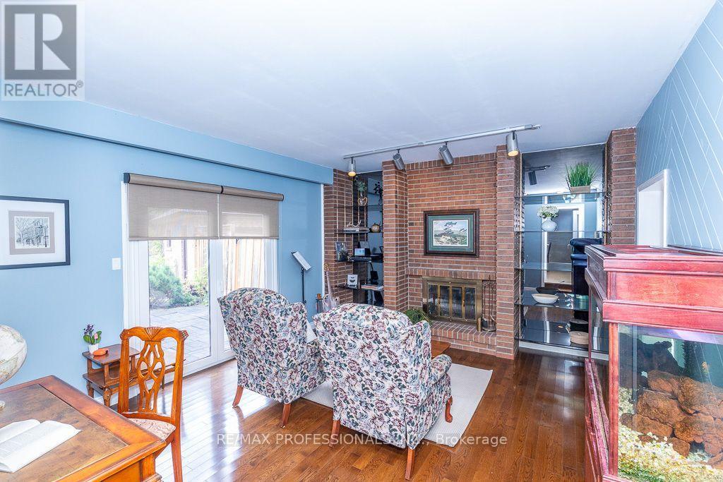 2604 Barrisdale Court, Mississauga, Ontario  L5N 2H2 - Photo 14 - W13654468