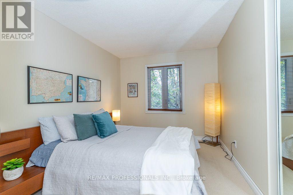 2604 Barrisdale Court, Mississauga, Ontario  L5N 2H2 - Photo 31 - W13654468