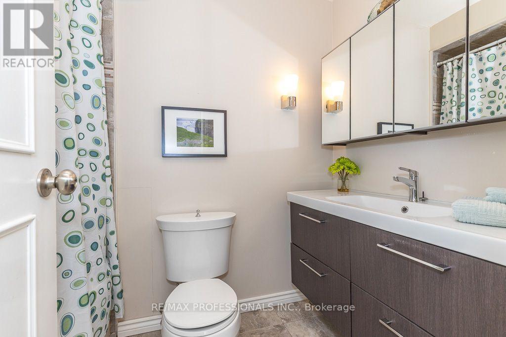 2604 Barrisdale Court, Mississauga, Ontario  L5N 2H2 - Photo 32 - W13654468
