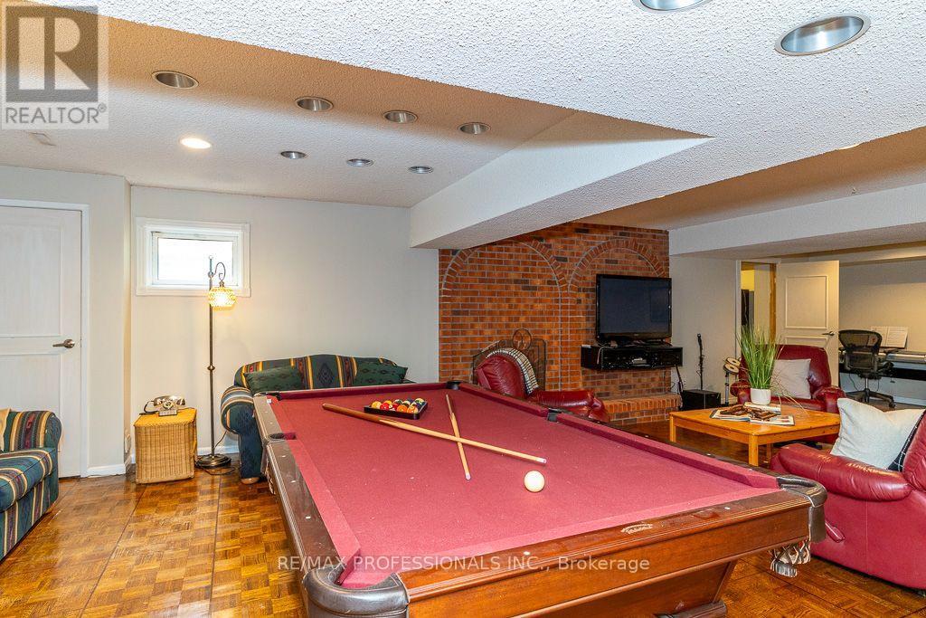 2604 Barrisdale Court, Mississauga, Ontario  L5N 2H2 - Photo 38 - W13654468