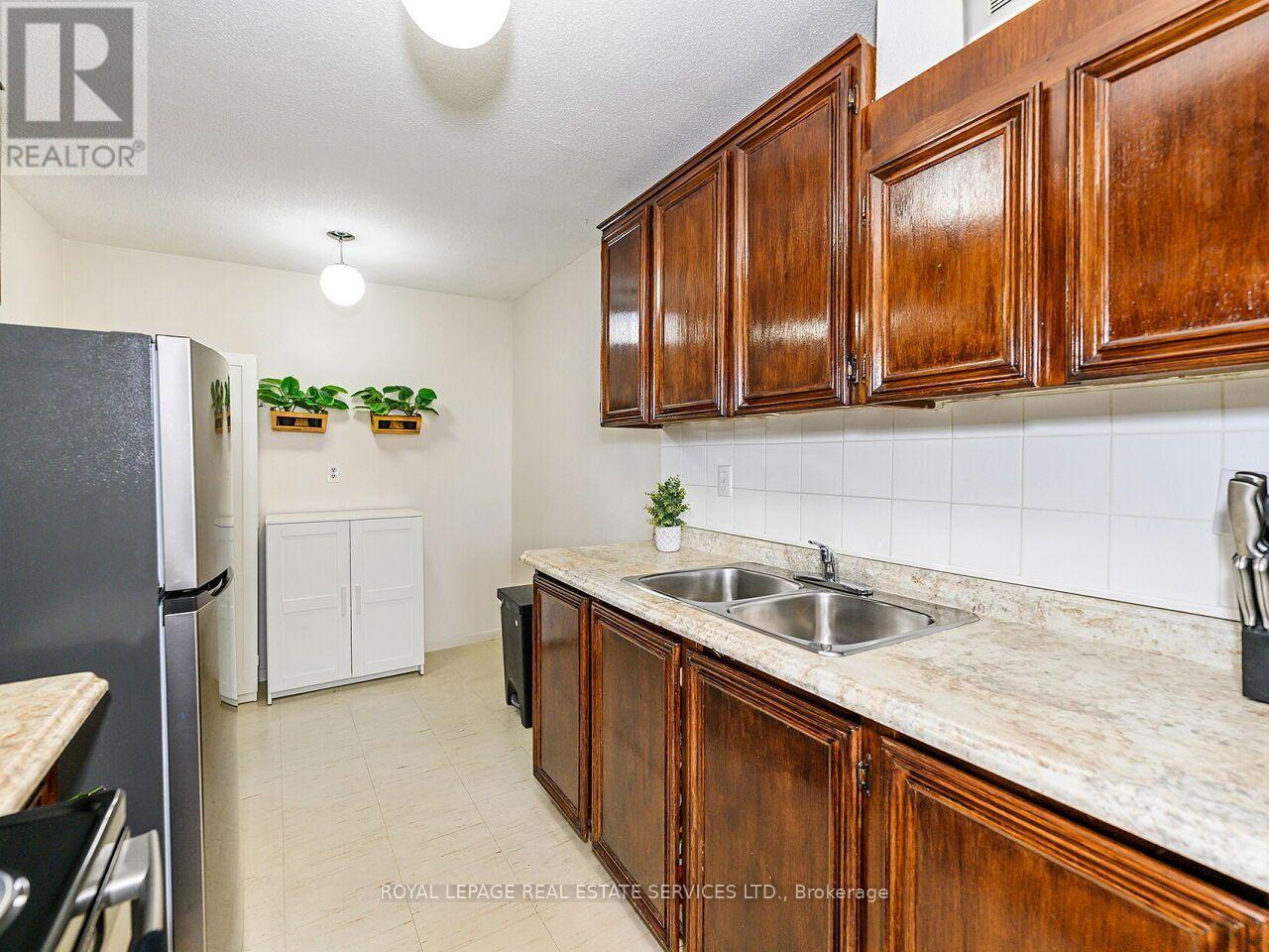 1109 - 3120 Kirwin Avenue, Mississauga, Ontario  L5A 3R2 - Photo 12 - W13654494