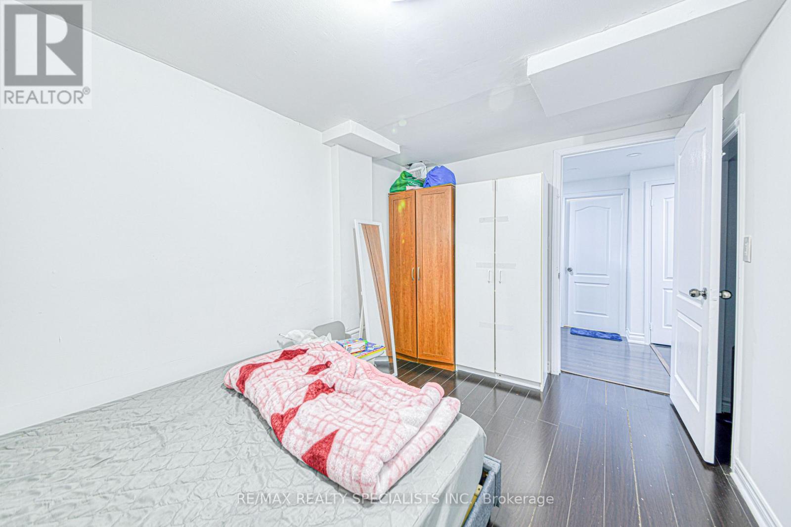 35 Softneedle Avenue, Brampton, Ontario  L6R 1K4 - Photo 12 - W13654506