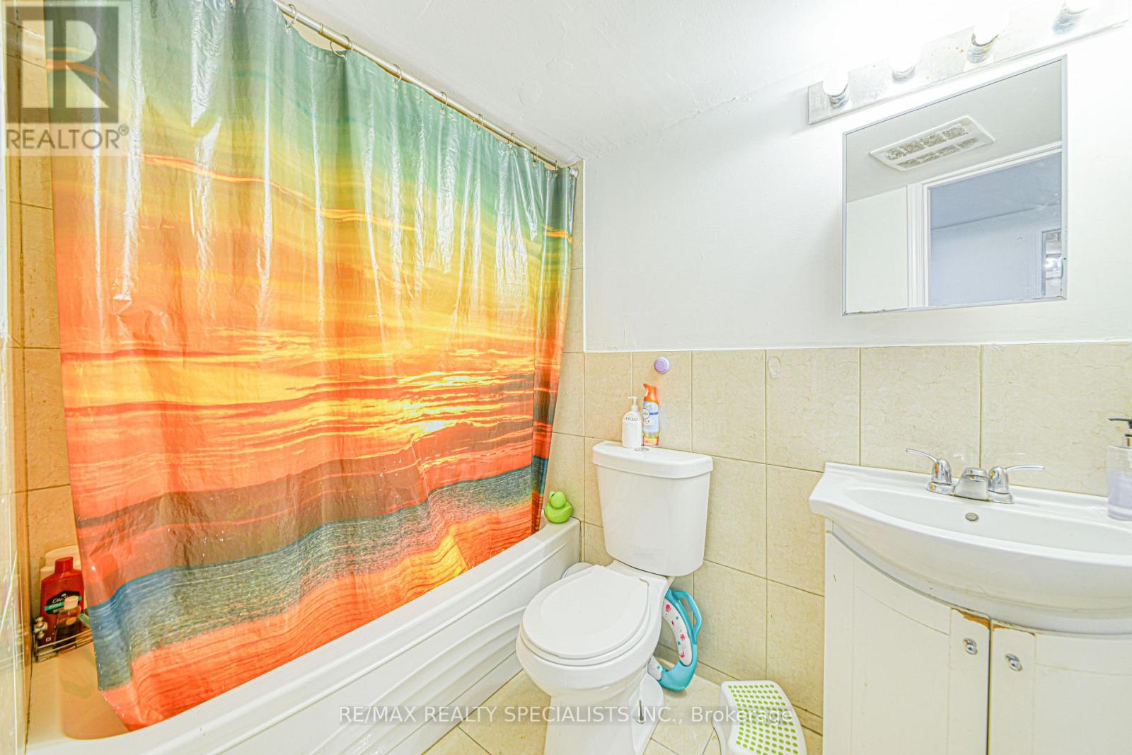 35 Softneedle Avenue, Brampton, Ontario  L6R 1K4 - Photo 13 - W13654506
