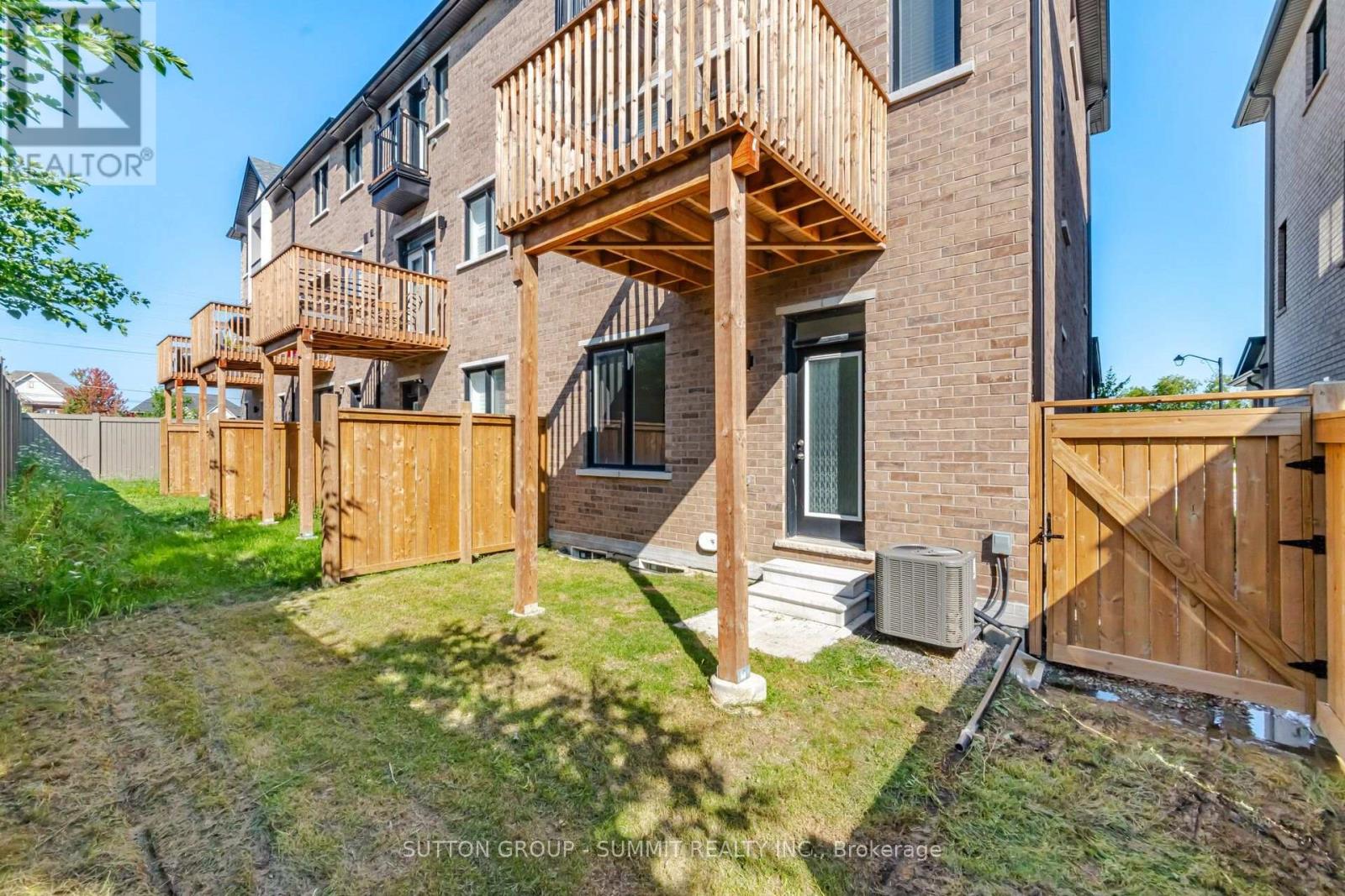 5206 Viola Desmond Drive, Mississauga, Ontario  L5M 2S7 - Photo 3 - W13654510