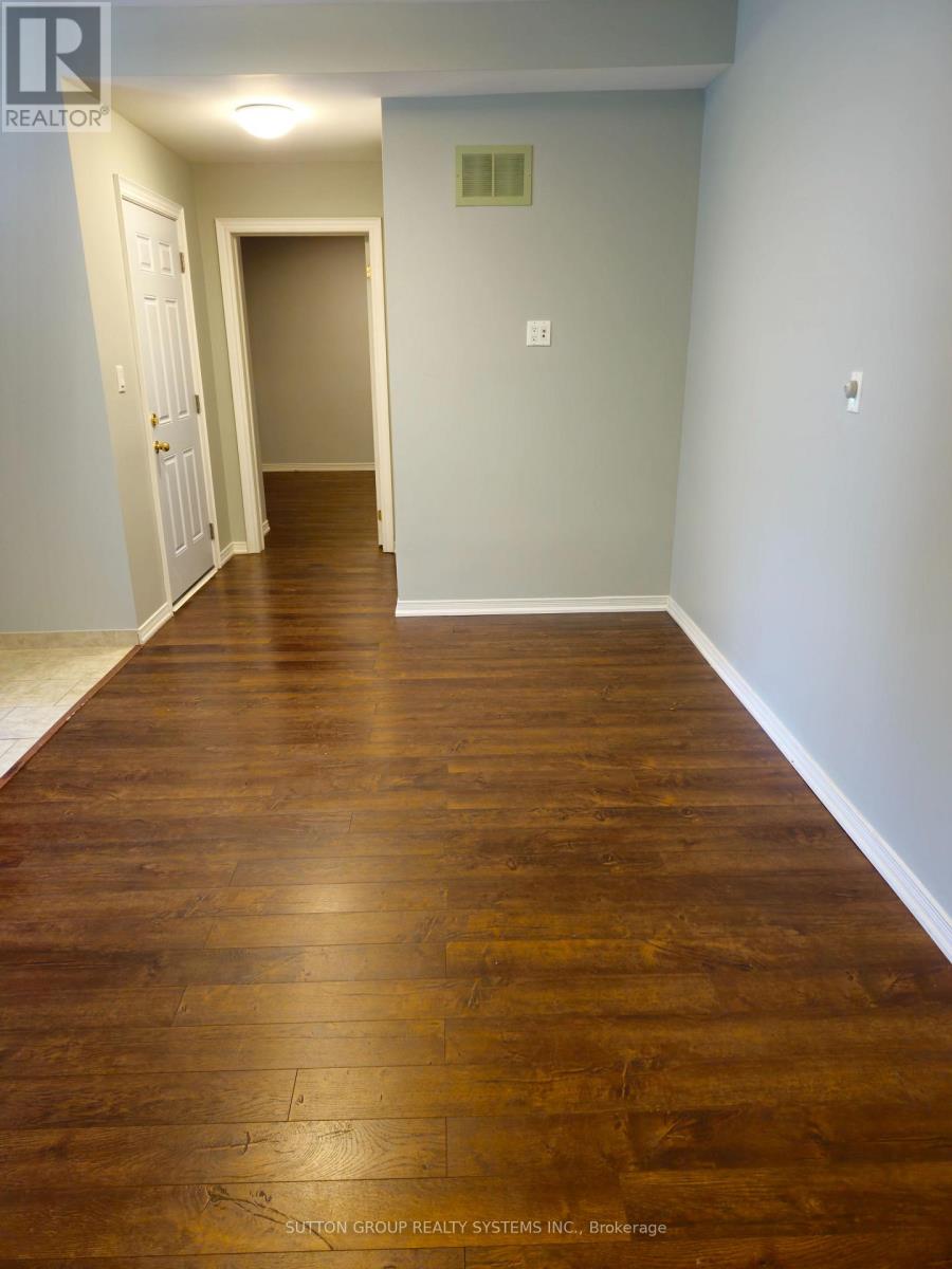 Lower - 8879 Heritage Road, Brampton, Ontario  L6Y 0E4 - Photo 8 - W13654518