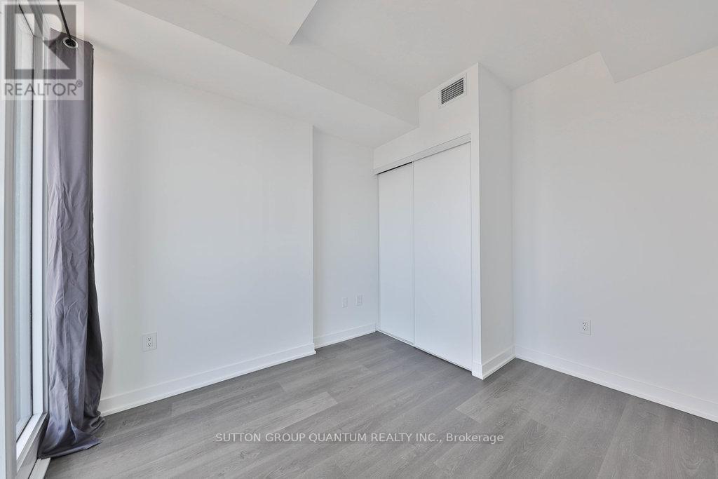 4001 - 3900 Confederation Parkway, Mississauga, Ontario  L5V 0M3 - Photo 20 - W13654524