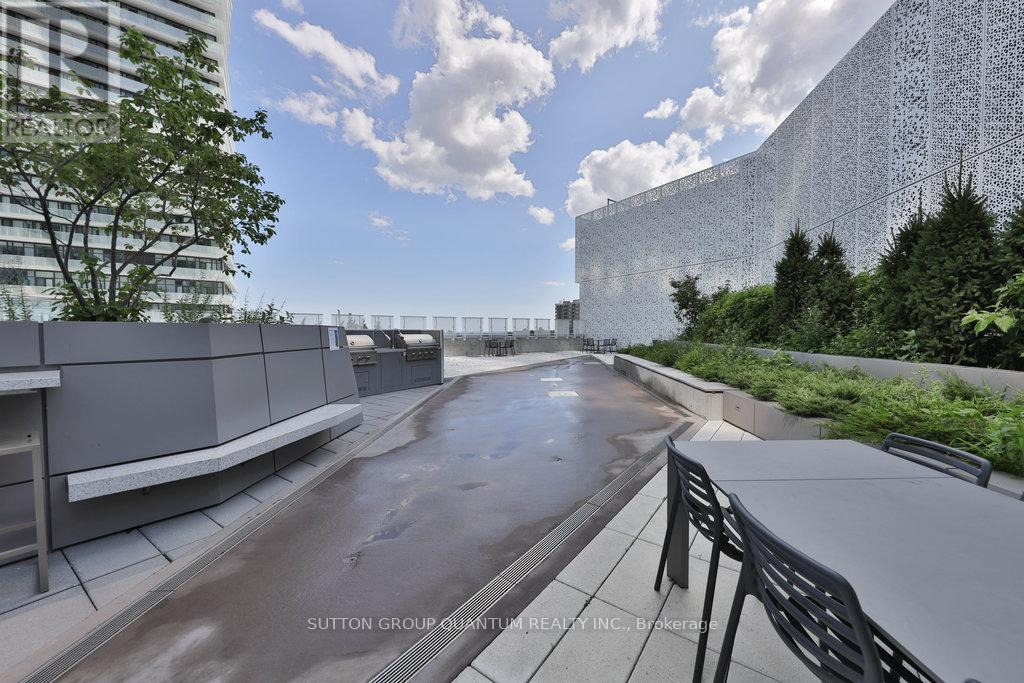 4001 - 3900 Confederation Parkway, Mississauga, Ontario  L5V 0M3 - Photo 38 - W13654524