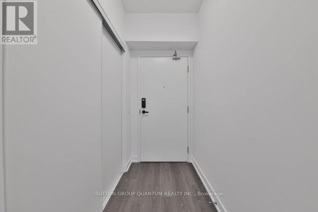 4001 - 3900 Confederation Parkway, Mississauga, Ontario  L5V 0M3 - Photo 4 - W13654524
