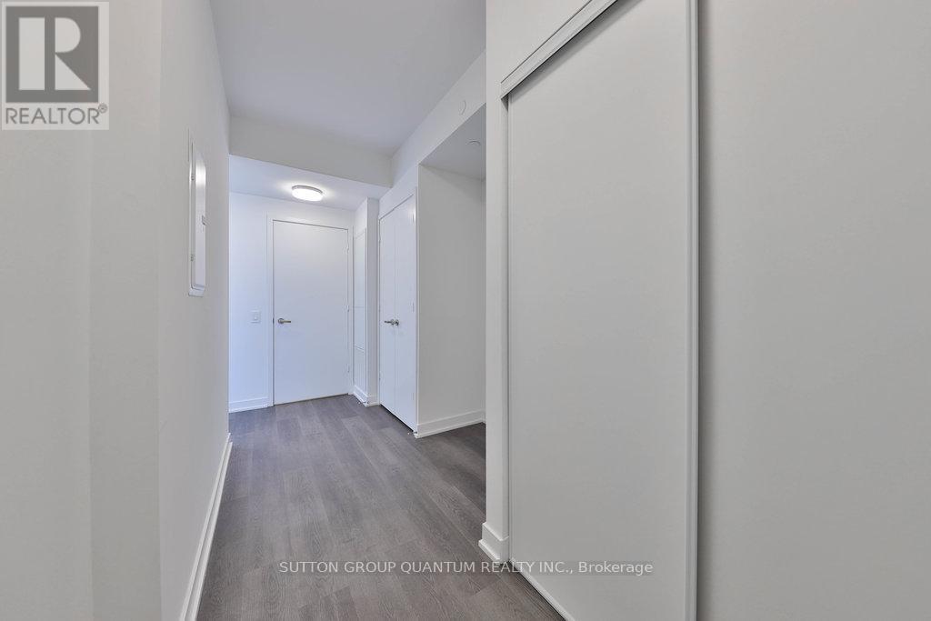 4001 - 3900 Confederation Parkway, Mississauga, Ontario  L5V 0M3 - Photo 5 - W13654524