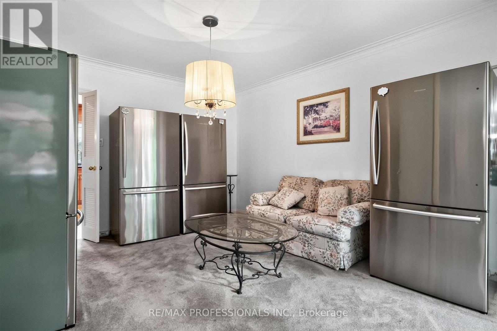 89 Valecrest Drive, Toronto, Ontario  M9A 4P5 - Photo 10 - W13654530