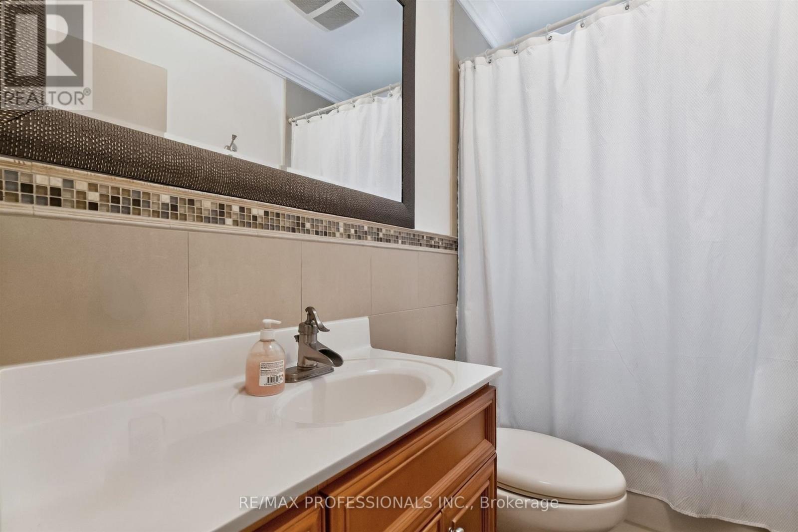 89 Valecrest Drive, Toronto, Ontario  M9A 4P5 - Photo 17 - W13654530