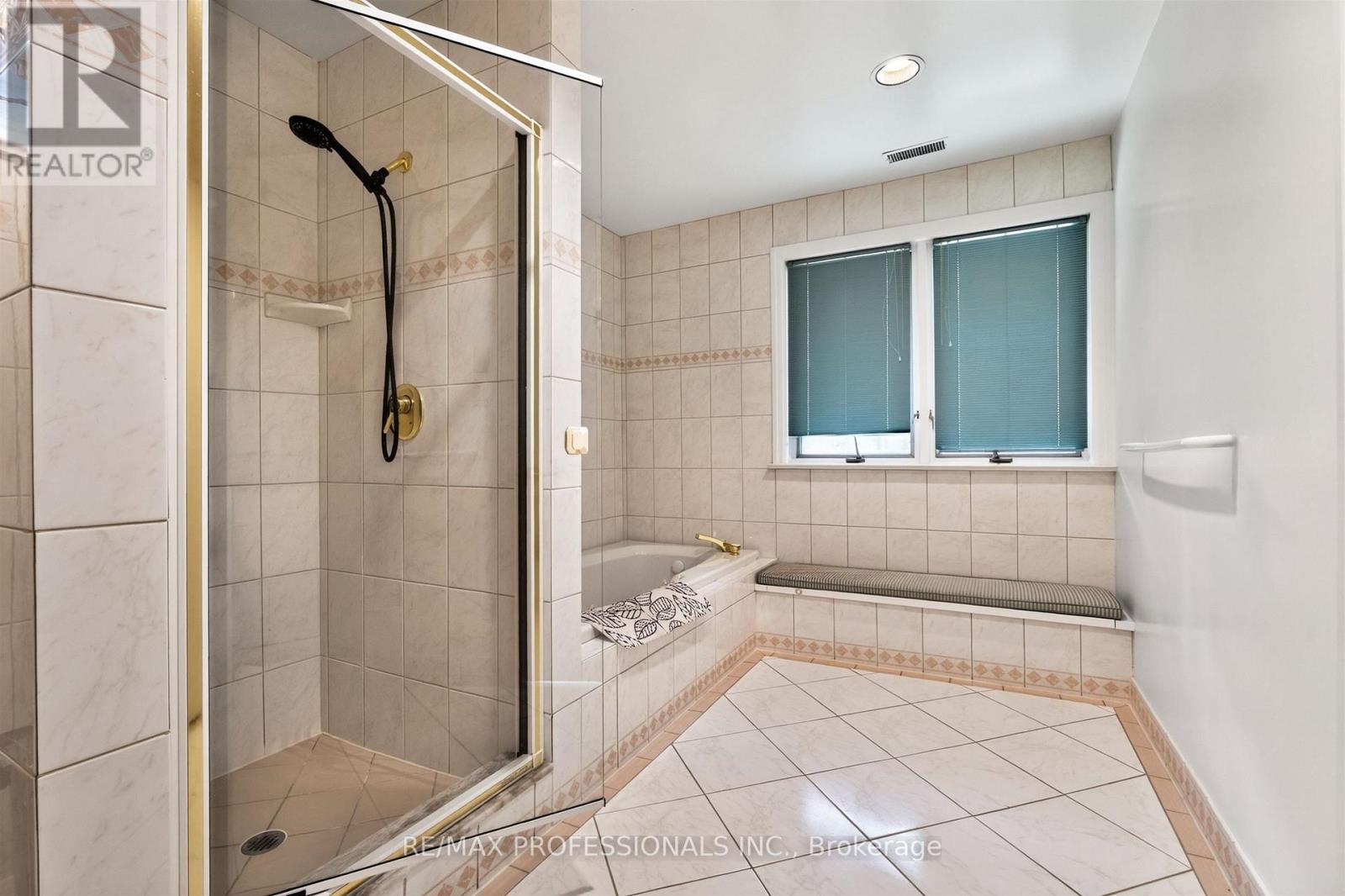 89 Valecrest Drive, Toronto, Ontario  M9A 4P5 - Photo 21 - W13654530