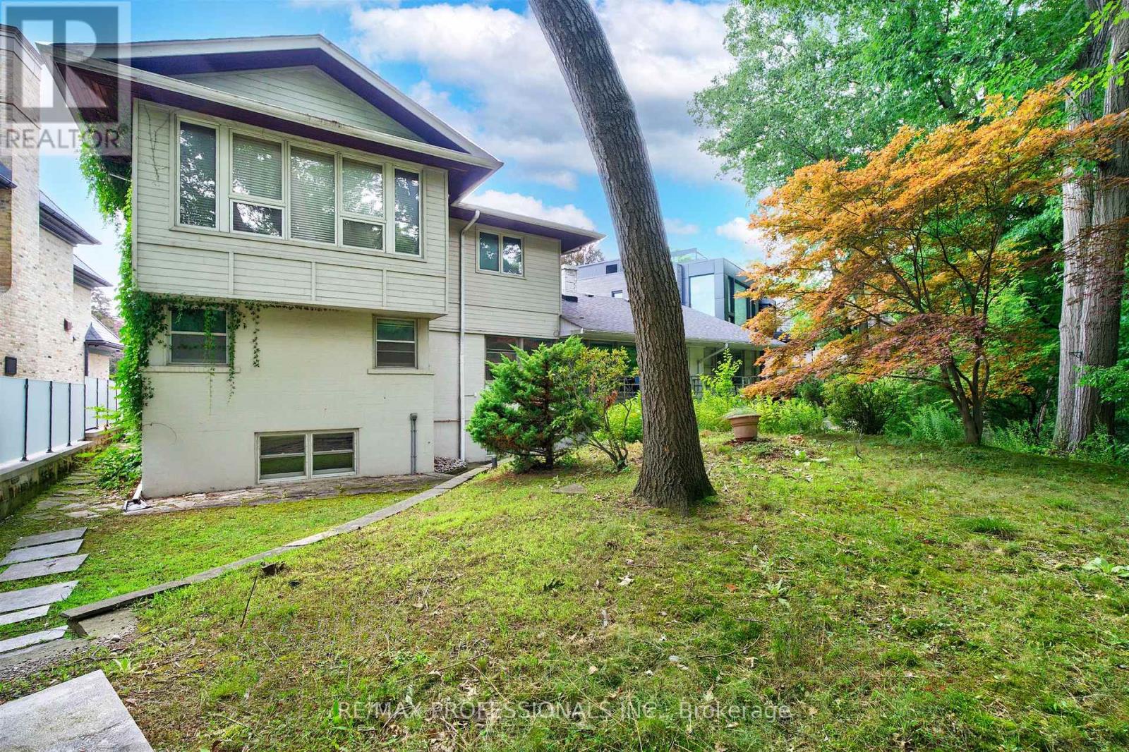 89 Valecrest Drive, Toronto, Ontario  M9A 4P5 - Photo 33 - W13654530