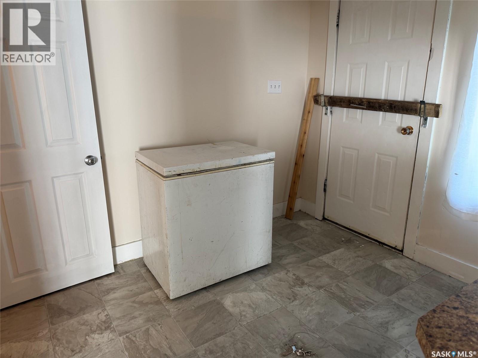 1547 Athol Street, Regina, Saskatchewan  S4T 3C9 - Photo 12 - SK045028