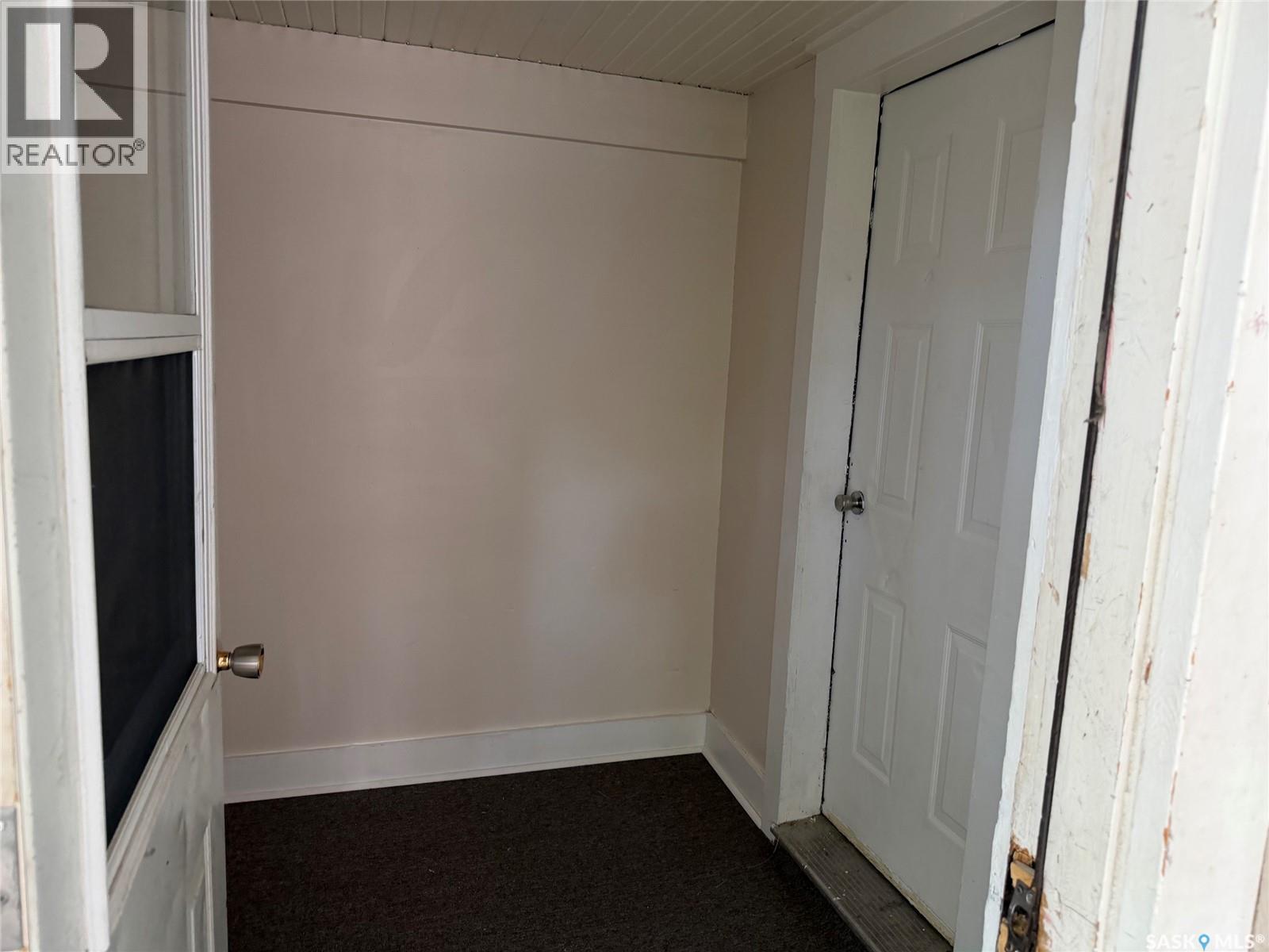 1547 Athol Street, Regina, Saskatchewan  S4T 3C9 - Photo 3 - SK045028