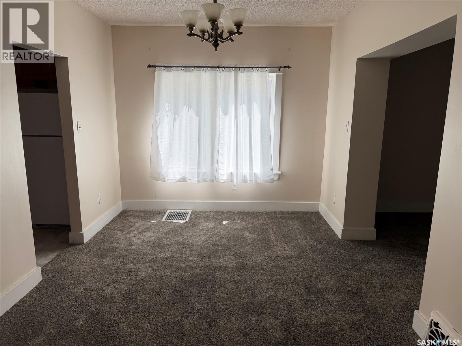 1547 Athol Street, Regina, Saskatchewan  S4T 3C9 - Photo 9 - SK045028