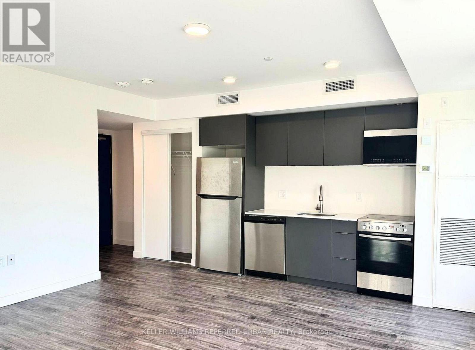 #112 - 325 UNIVERSITY AVENUE W, Cobourg, Ontario