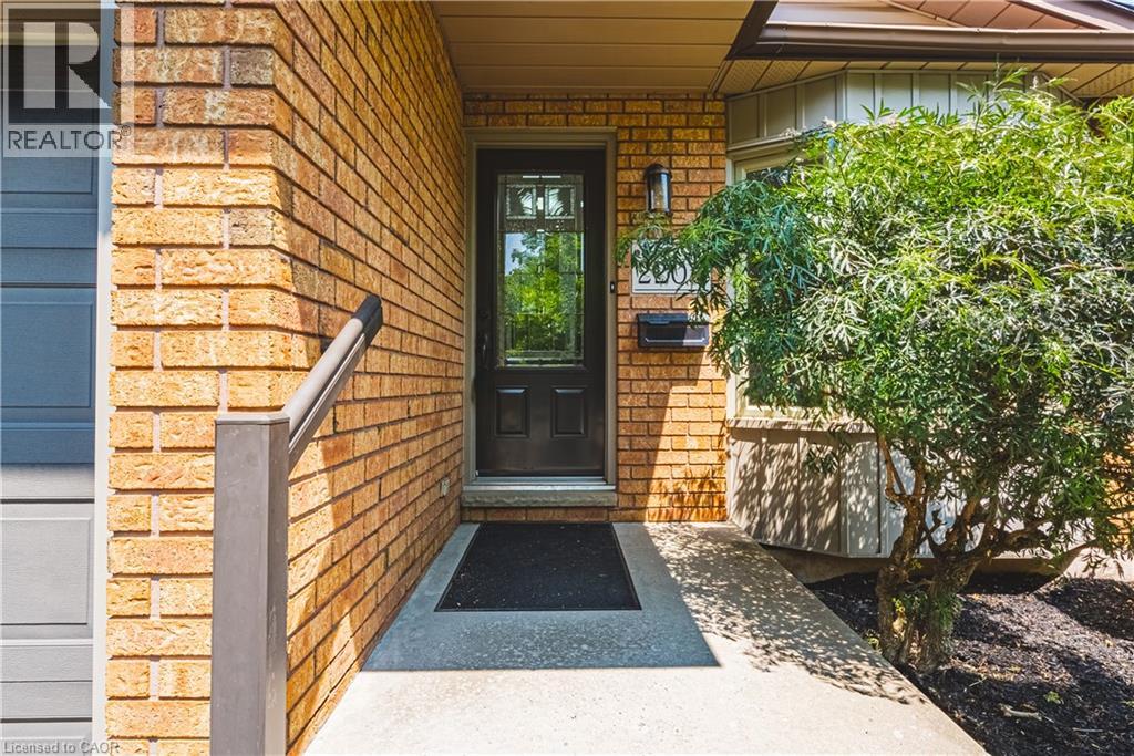 2206 Donald Road, Burlington, Ontario  L7M 3R9 - Photo 3 - 40848514