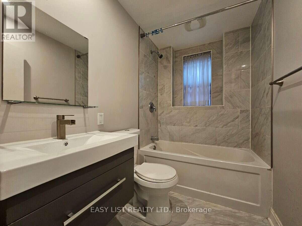 449 Pacific Avenue, Toronto, Ontario  M6P 2R3 - Photo 18 - W13619132