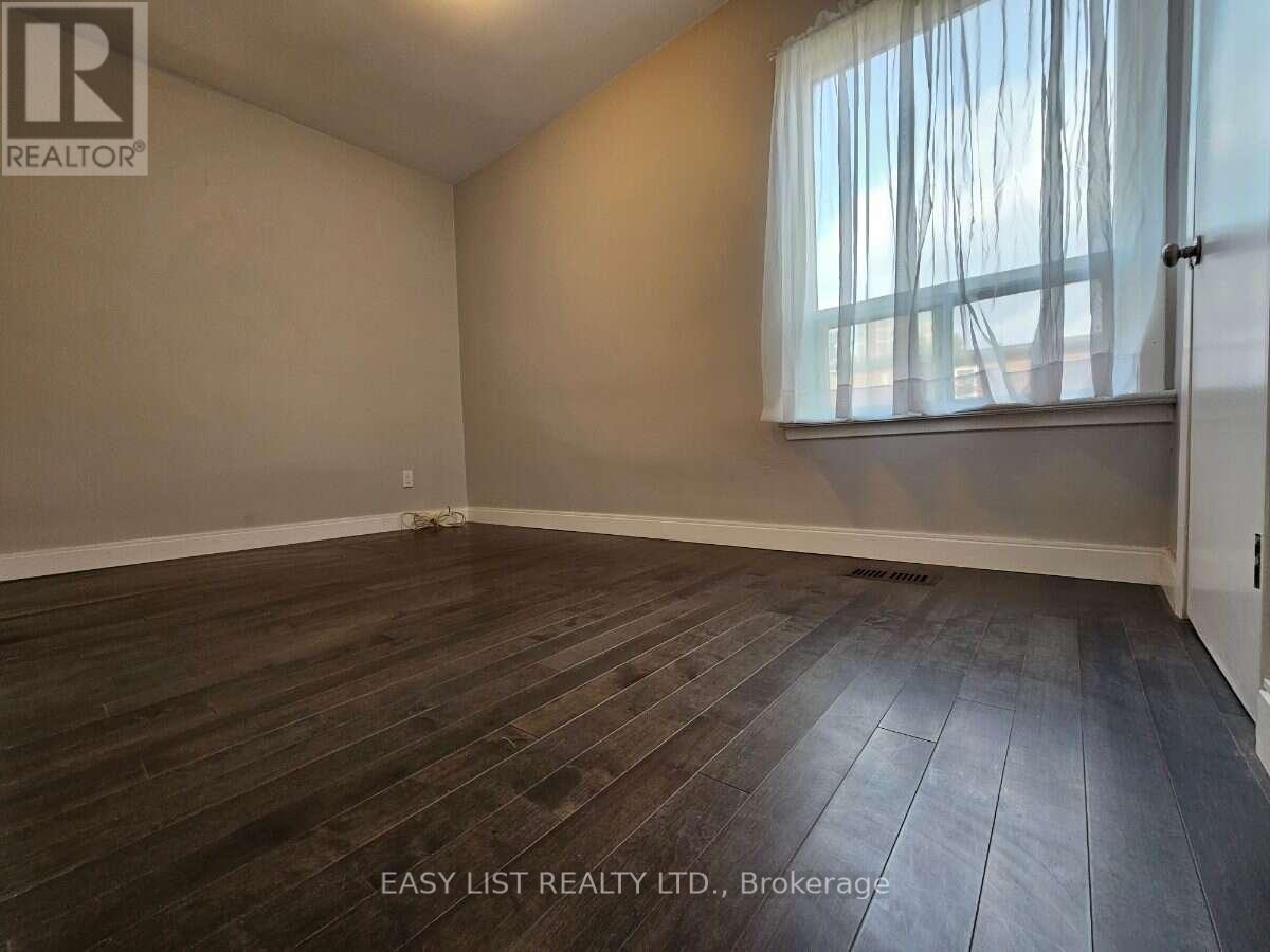 449 Pacific Avenue, Toronto, Ontario  M6P 2R3 - Photo 15 - W13619132