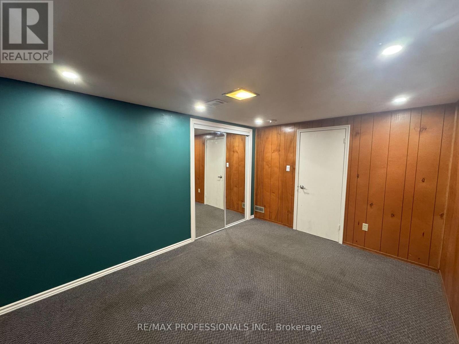 Bsmt - 102 Paulart Drive, Toronto, Ontario  M9B 3V9 - Photo 14 - W13645830