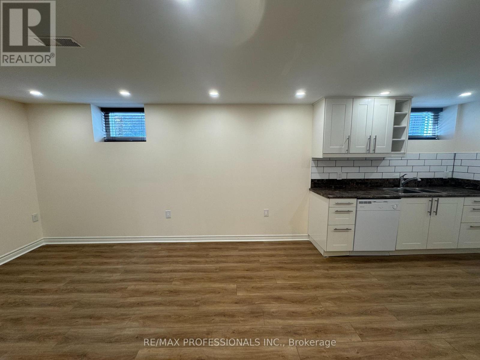Bsmt - 102 Paulart Drive, Toronto, Ontario  M9B 3V9 - Photo 7 - W13645830