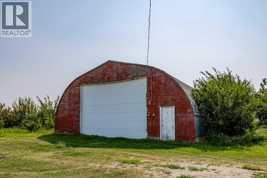 261126 Range Road 33, Rural Rocky View County, Alberta  T4C 0G6 - Photo 18 - A2334195