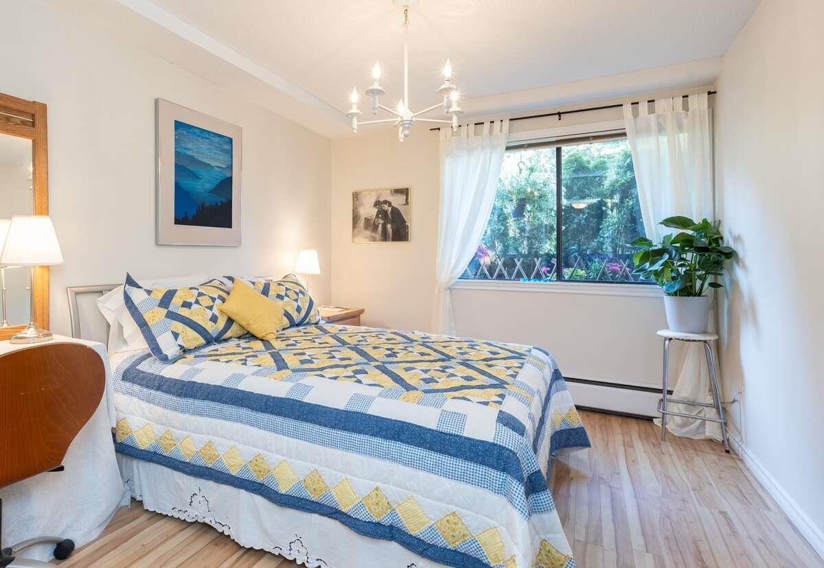 102 15020 North Bluff Road, White Rock, British Columbia  V4B 5A4 - Photo 11 - R3153976