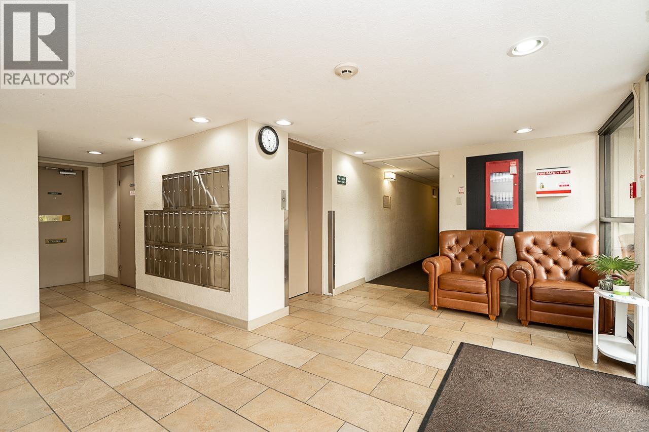 211 9101 Horne Street, Burnaby, British Columbia  V3N 4M3 - Photo 3 - R3153093