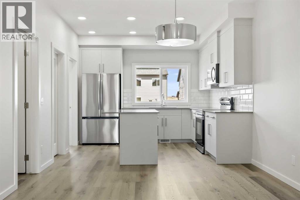 36 Heartwood Lane SE, Calgary, Alberta  T3S 0P9 - Photo 6 - A2331967