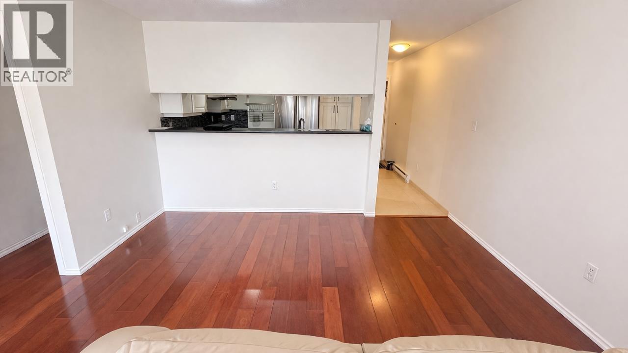 302 8728 SW Marine Drive, Vancouver, British Columbia  V6P 6A4 - Photo 11 - R3086833