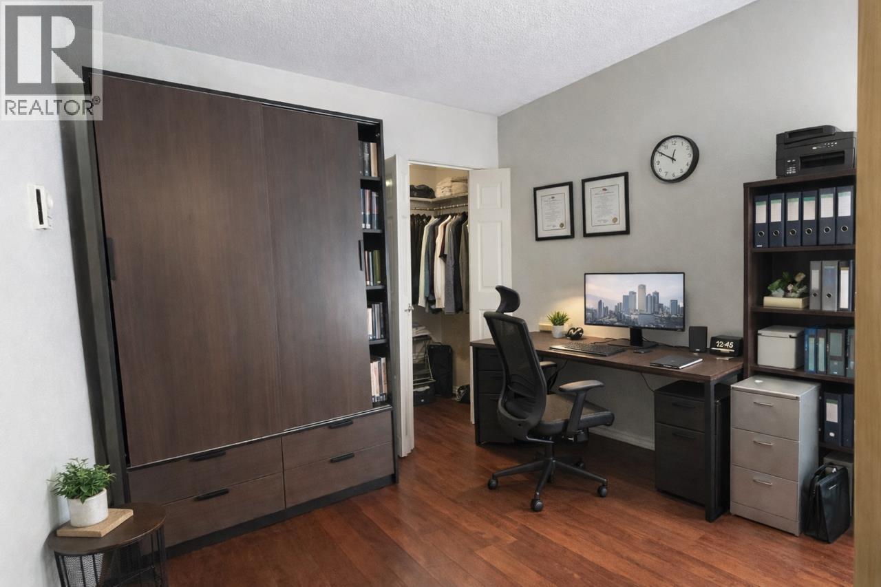302 8728 SW Marine Drive, Vancouver, British Columbia  V6P 6A4 - Photo 8 - R3086833
