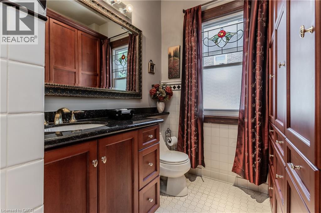 569 Locust Street, Burlington, Ontario  L7S 1V7 - Photo 18 - 40851790