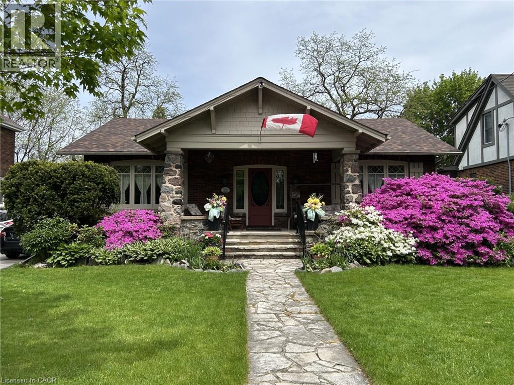 569 LOCUST Street, Burlington, Ontario