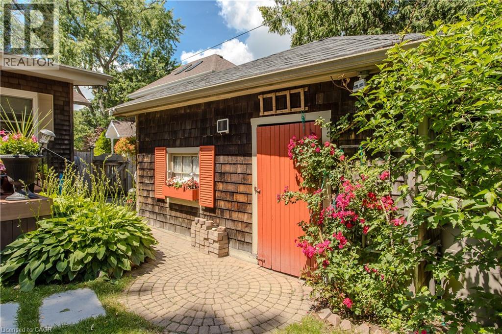 569 Locust Street, Burlington, Ontario  L7S 1V7 - Photo 6 - 40851790