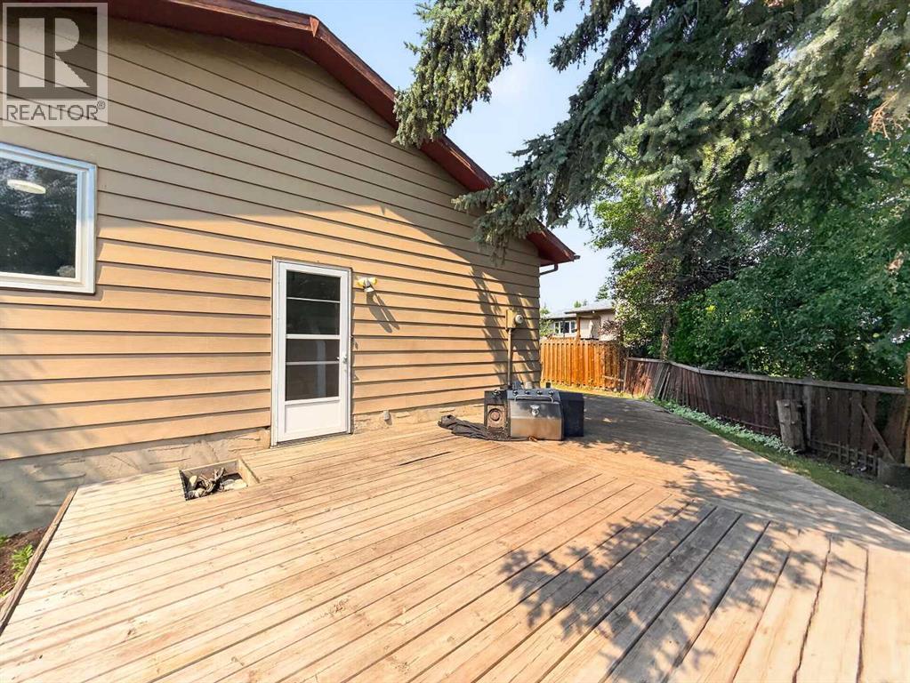 207 Deer Ridge Way SE, Calgary, Alberta  T2J 5Y8 - Photo 37 - A2334120