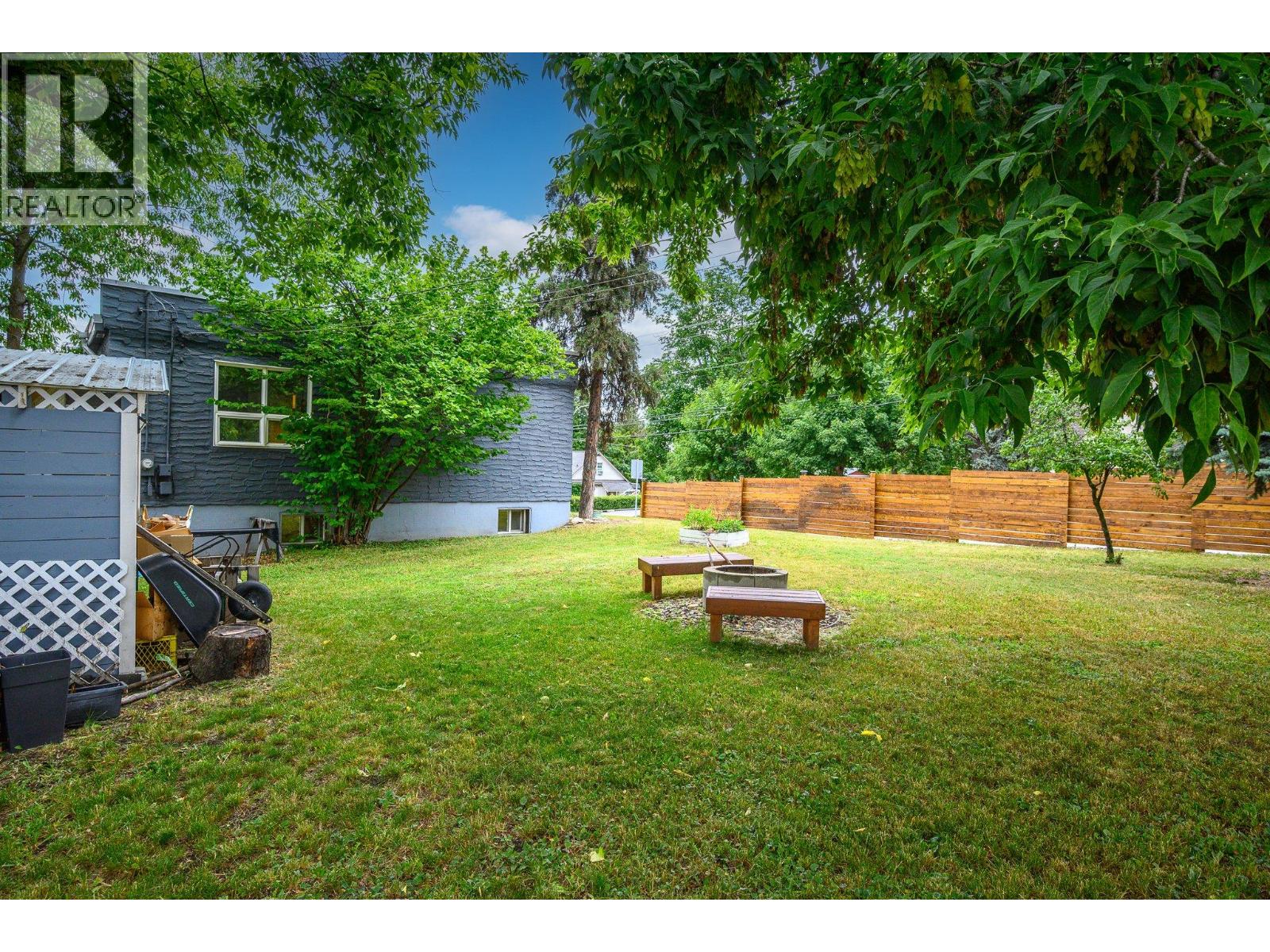 1906 32 Avenue, Vernon, British Columbia  V1T 2J7 - Photo 9 - 10390821