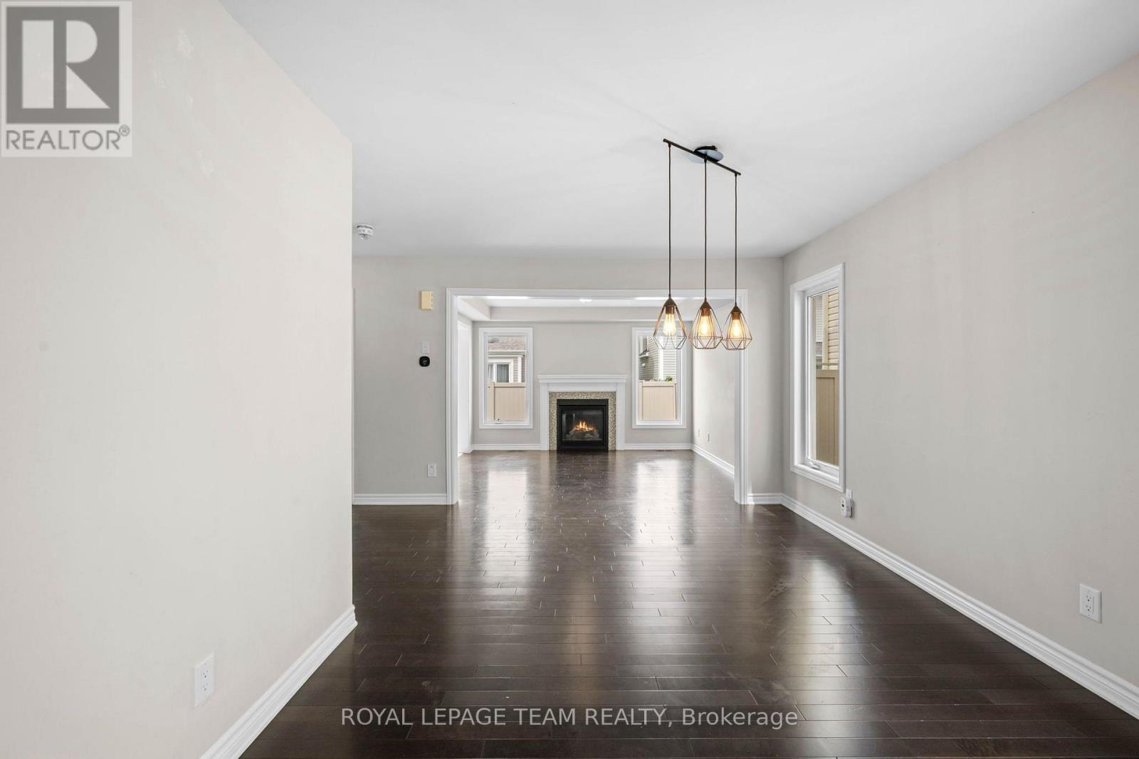 127 Solaris Drive, Ottawa, Ontario K2M 2X4 - Photo 3 - X13654556